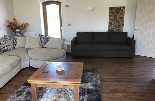 Wimbolds Trafford House | Luxury Stunning 5 Bed Barn Conversion Near Chester