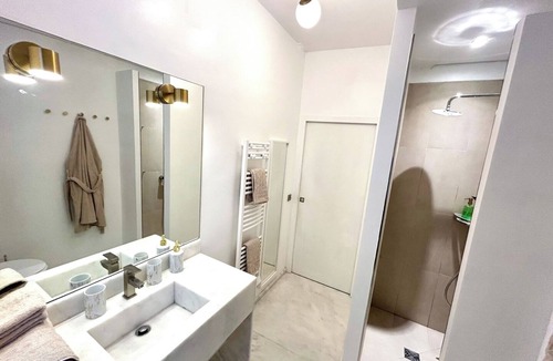 Ternes Hotel | Luxury Suite Arc de Triomphe - 4 people