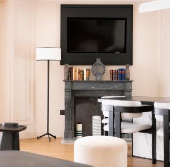Strasbourg -Saint-Denis Apartment | Luxury Suite Marais Boulevard Saint Denis - Merveil