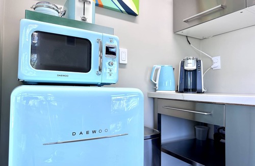 San Rafael Apartment | Luxury Suite w/Views – Spacious, Quiet, Prime Location