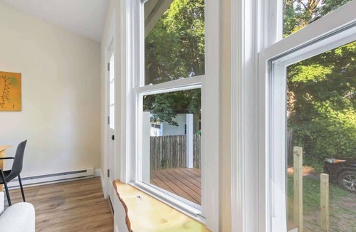 Ithaca House | Luxury Suite | Walk to Commons | Free Parking | NY
