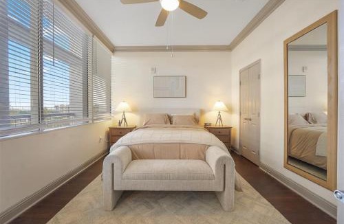Houston Apartment | Luxury Suite with Pool near Medical Center & NRG- FIFA