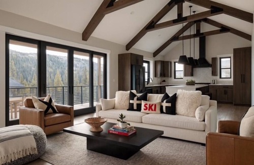 Keystone Villa | Luxury Summer Escape | Hot Tub Access Sleeps 9