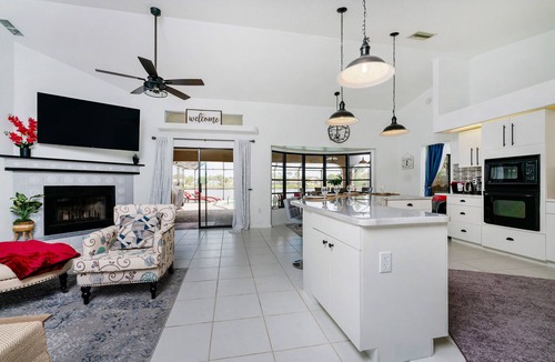 Port Charlotte Villa | Luxury sun-drenched and private waterfront pool villa