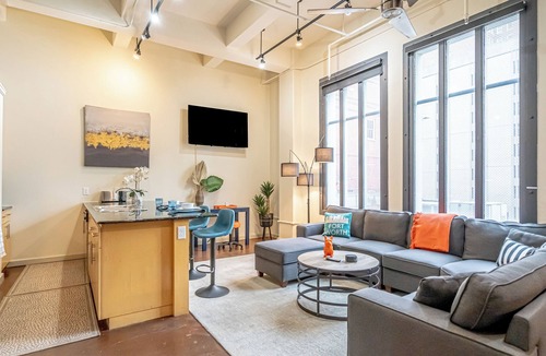 Downtown Fort Worth Apartment | Luxury Sundance Square Loft | Downtown Fort Worth