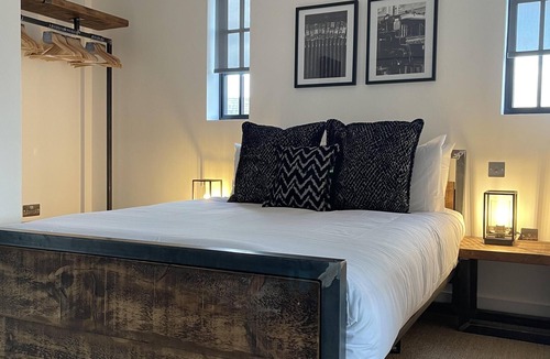 Pattiswick Apartment | Luxury Superior Apartment