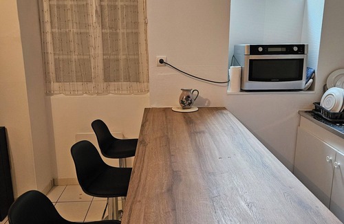 Oloron-Sainte-Marie Apartment | Luxury T3 in town center