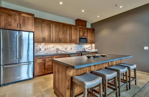 Lakeside Park Condo | Luxury Three Bedroom Residence steps from Heavenly Village
