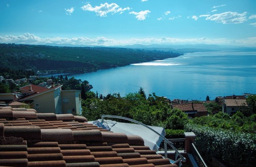 Volosko Apartment | Luxury Three-Bedroom Apartment* with amazing overlook at the sea