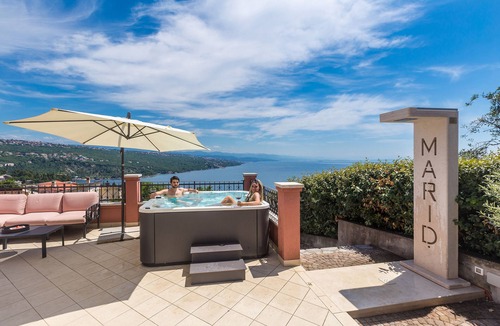 Volosko Apartment | Luxury Three-Bedroom Apartment* with amazing overlook at the sea
