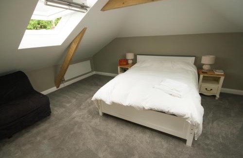 Romsey House | Luxury three bedroom property with hot tub