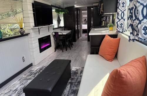 Clermont Villa | Luxury Tiny by Tiny Hamptons - Chef’s Kitchen