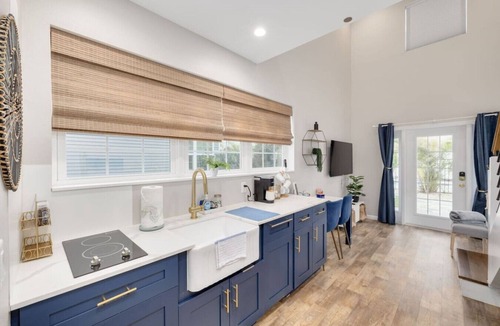 Downtown Dunedin House | Luxury Tiny Home 1 Bed - 1 Bath Unit B `Sandy`