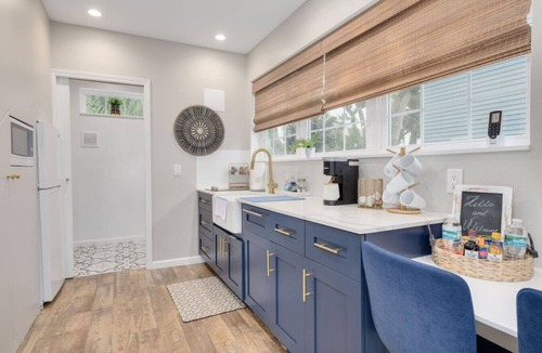 Downtown Dunedin House | Luxury Tiny Home 1 Bed - 1 Bath Unit B `Sandy`