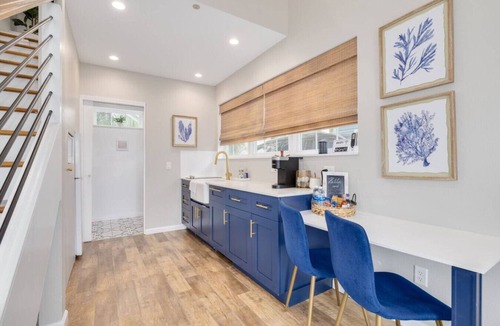 Downtown Dunedin House | Luxury Tiny Home 1 Bed 1 Bath Unit C “Shelly”