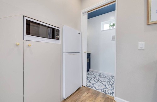 Downtown Dunedin House | Luxury Tiny Home 1 Bed 1 Bath Unit C “Shelly”