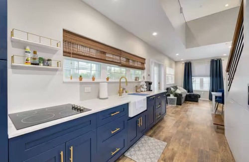 Downtown Dunedin House | Luxury Tiny Home 2 Bed 1 Bath Unit D “Skye”