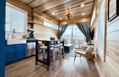 Escalante House | Luxury Tiny Home Near Bryce Canyon & Escalante