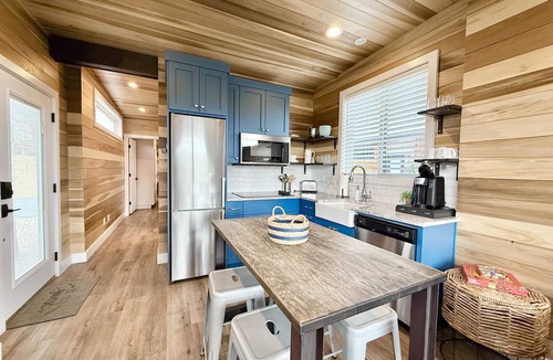 Escalante House | Luxury Tiny Home Near Bryce Canyon & Escalante