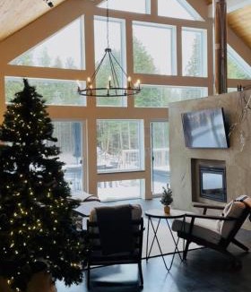 Tobermory House | Luxury Tobermory Retreat Modern Home and Hot Tub