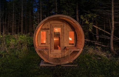Tobermory House | Luxury Tobermory Retreat Modern Home and Hot Tub