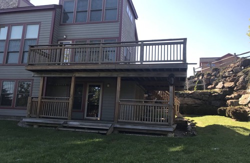 Killington House | Luxury Topridge Ski in/out 3 story townhouse with direct access to SunDog Trail