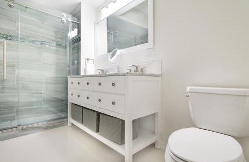 Bella Vista Apartment | Luxury Totally Renovated Jupiter Villa 2/2 1900 ft from beach