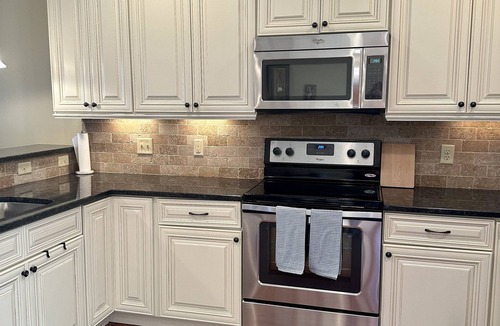 Cleveland House | Luxury Town Home Close to Everything