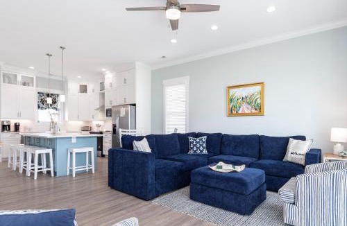 Emerald Isle House | Luxury Townhome in Emerald Isle, NC welevator