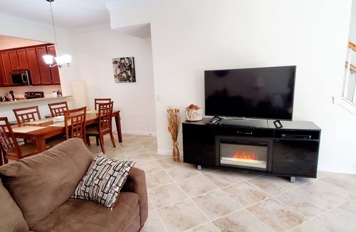 Gran Paradiso House | LUXURY TOWNHOME IN FABULOUS COMMUNITY