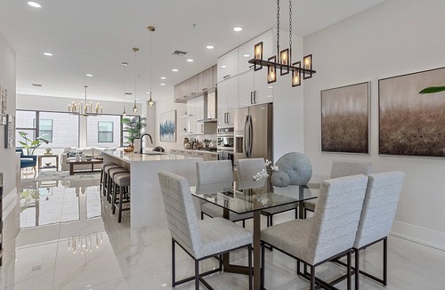 Downtown House | Luxury Townhome, Private Rooftop Jacuzzi