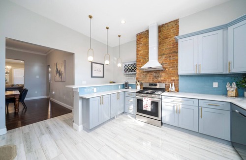 Greenville House | Luxury Townhome Steps to Train