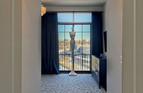 Greenville House | Luxury Townhome Walking Distance to Downtown