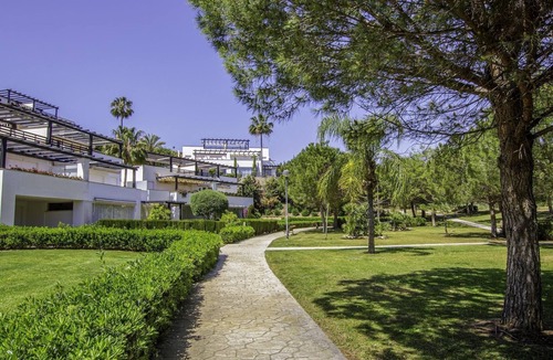 Marbella Ski Chalet | Luxury Townhouse Santa Clara Golf