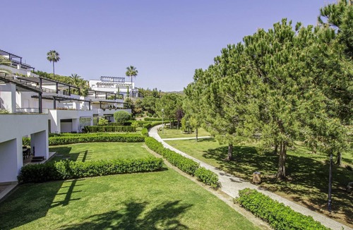 Marbella Ski Chalet | Luxury Townhouse Santa Clara Golf