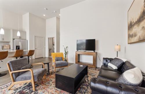 Windsor Park Apartment | Luxury Townhouse-Style Apartment