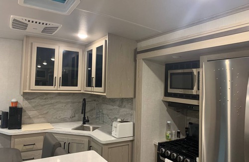 Sandbridge House | Luxury Trailer on Water in Back Bay Sandbridge