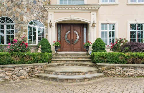 Newton House | Luxury Tuscan style villa just few miles from downtown Boston .Newton Reg #24-17
