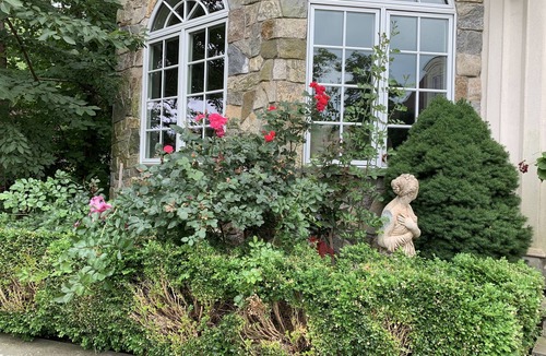 Newton House | Luxury Tuscan style villa just few miles from downtown Boston .Newton Reg #24-17