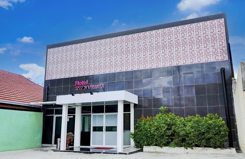 Padang House | Luxury Twin Comfort Stay with Parking Access