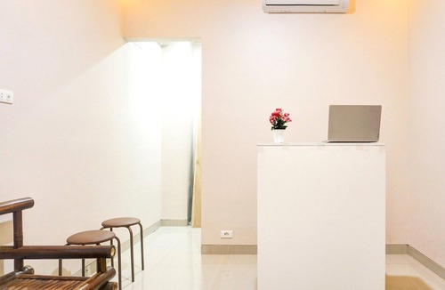 Rajabasa House | Luxury Twin Stay with Free WiFi and Parking