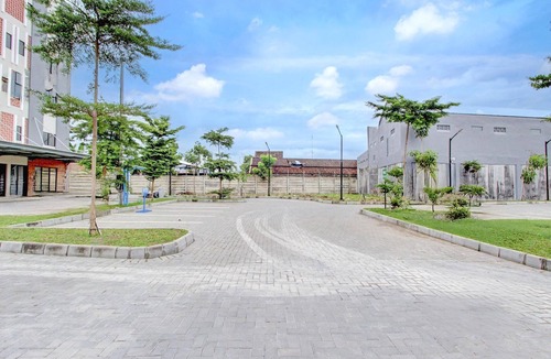 Grogol House | Luxury Twin Stay with Free WiFi and Parking