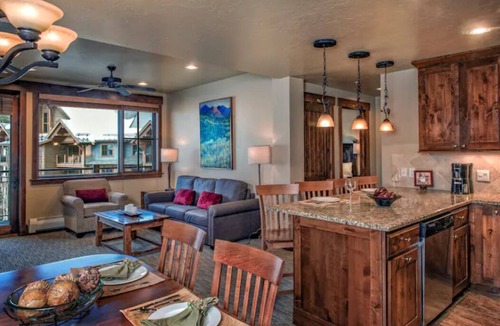 Breckenridge Condo | Luxury Two-Bed Condos