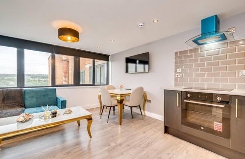 Bradford Apartment | Luxury Two Bedroom Apartment
