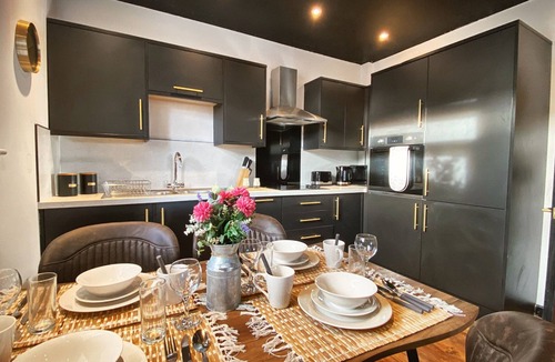 Darlington Apartment | Luxury Two Bedroom Apartment