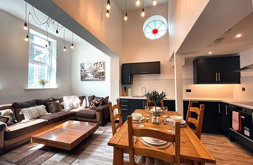 Darlington Apartment | Luxury Two Bedroom Apartment