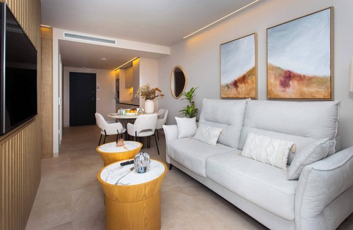 Guadalupe Apartment | Luxury UCAM Studio | Desk & High-Speed Wi-Fi