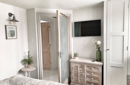 Quedgeley House | Luxury, Unique Holiday Barn