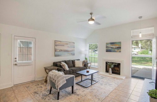 Balcones Village House | Luxury upgraded, high ceiling home near Domain, high tech corrida, businesses.