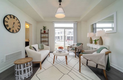 Oakville House | Luxury Urban Townhome